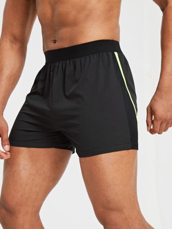 Men Contrast Tape Sports Shorts