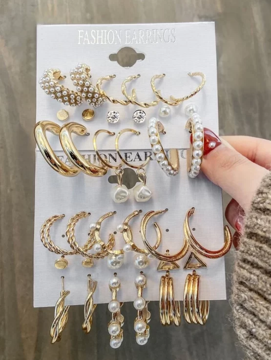 18 pairs Fashionable Faux Pearl Decor Earrings