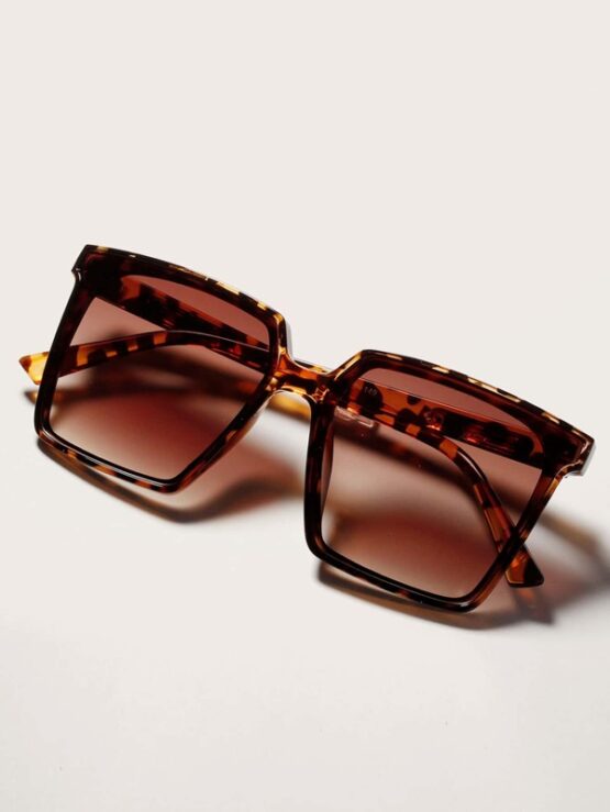 Leopard Frame Sunglasses With Case - Image 2