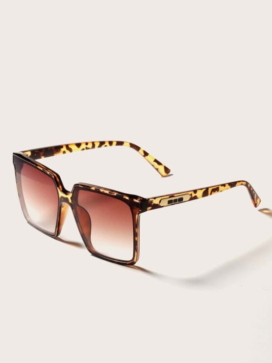 Leopard Frame Sunglasses With Case - Image 3