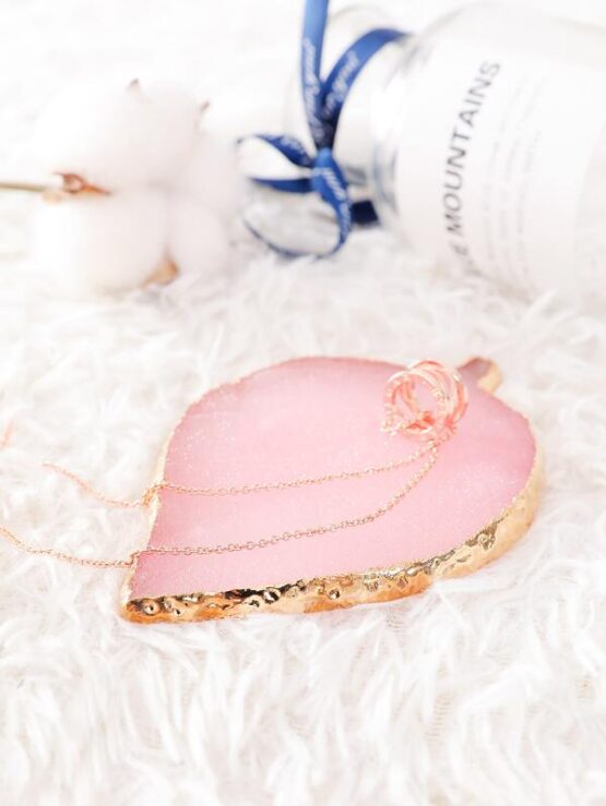 One Piece Leaf Shaped Jewelry Display Tray