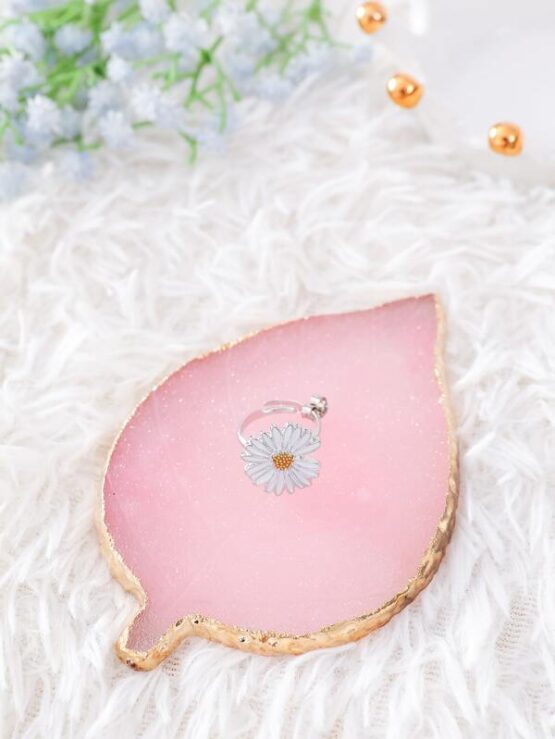 One Piece Leaf Shaped Jewelry Display Tray - Image 3