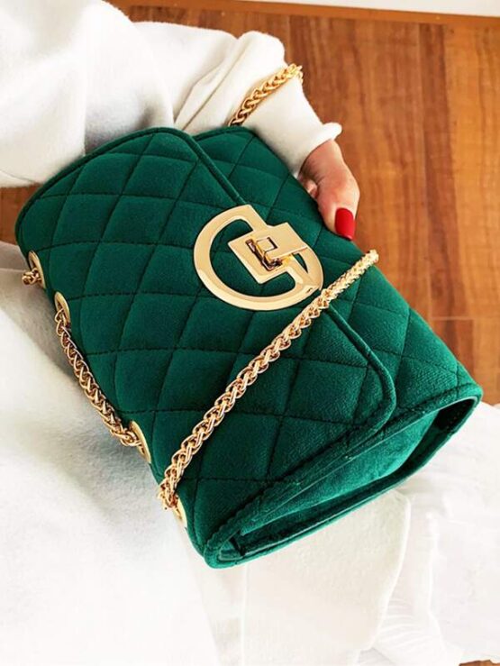 Quilted Buckle Chain Shoulder Bag