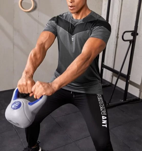 Men Regular Color Block Sports T-Shirt