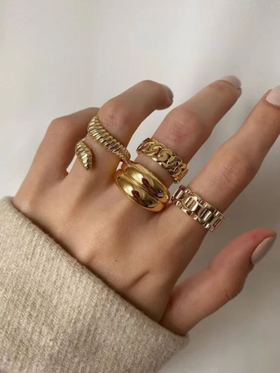 Four pieces Gold Chain Design Ring