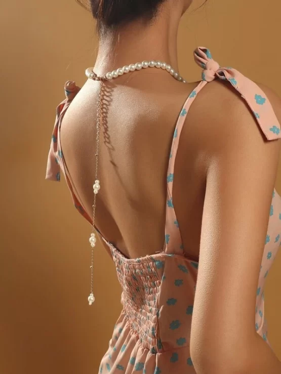 Fantastic Faux Pearl Beaded Necklace