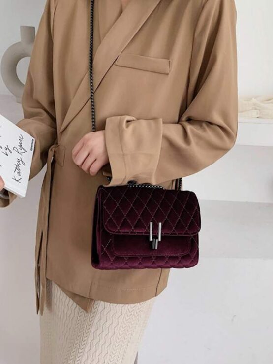 Quilted Velvet Chain Shoulder Bag - Image 3