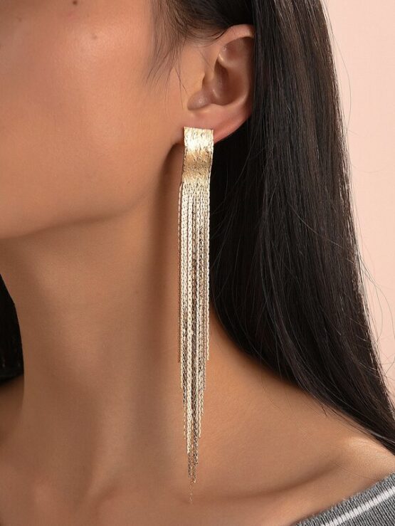 Metal Tassel Gold Glamorous Earring - Image 4