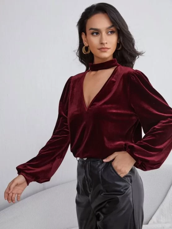 Keyhole Neck Lantern Sleeve Velvet Top - Image 4