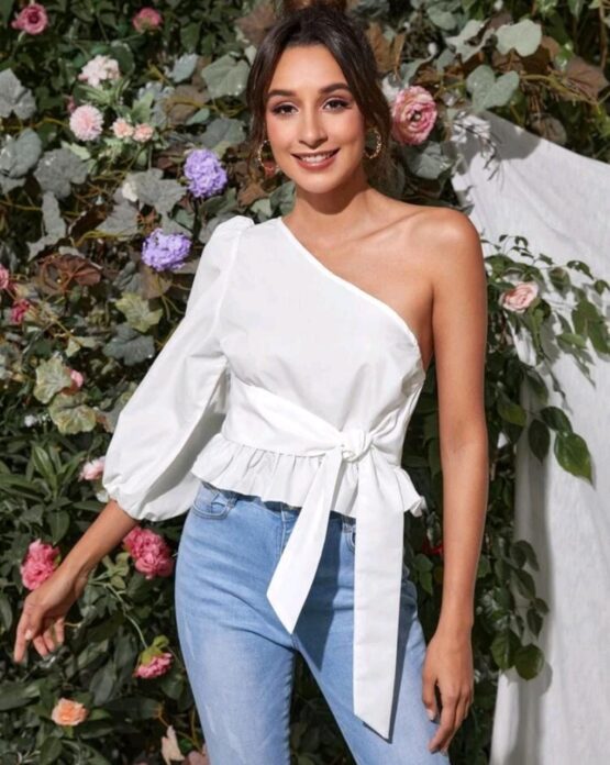 One Shoulder Flounce Sleeve Crop Top