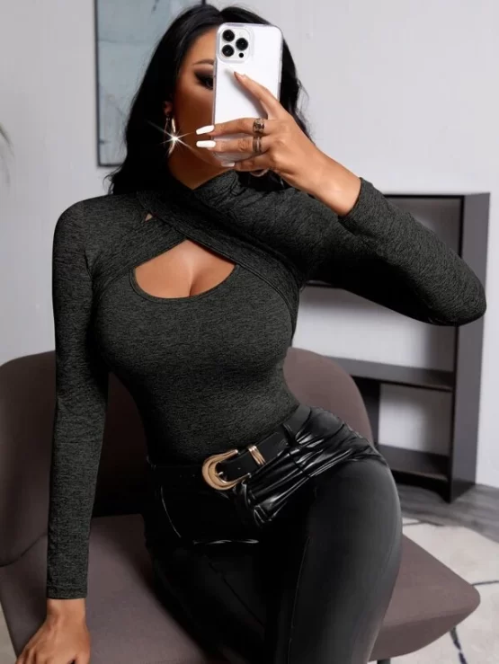 Sexy Cut Out Criss Crossover Front Tee - Image 7
