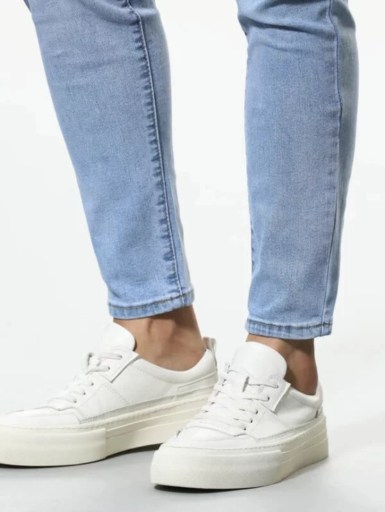 Men Zipper Fly Pocket Solid Skinny Jeans - Image 2