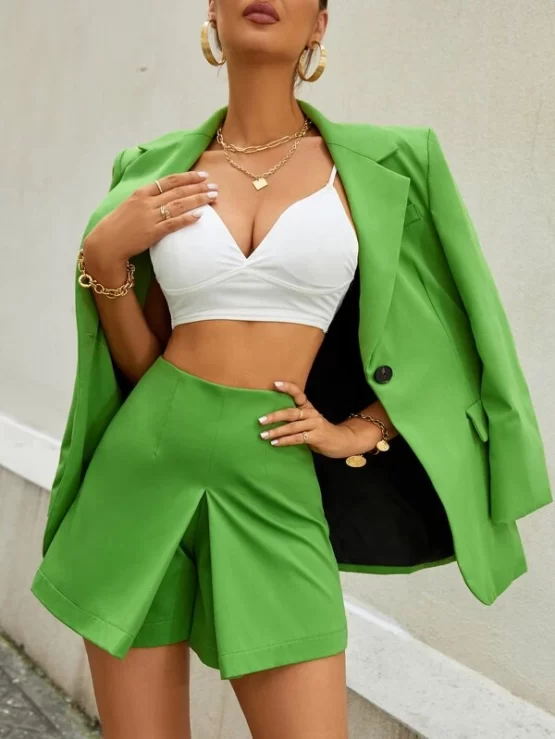 Plain Zipper Split Hem High Waist Shorts - Image 4