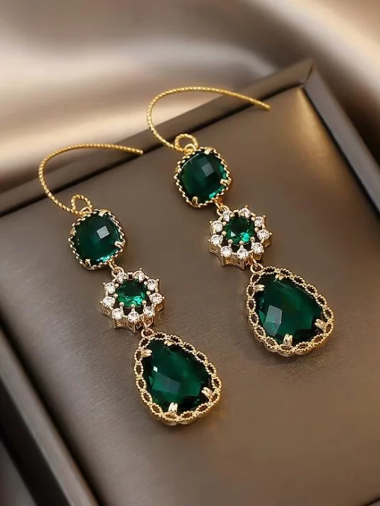 Rhinestone Decor Water Drop Earrings - Image 4