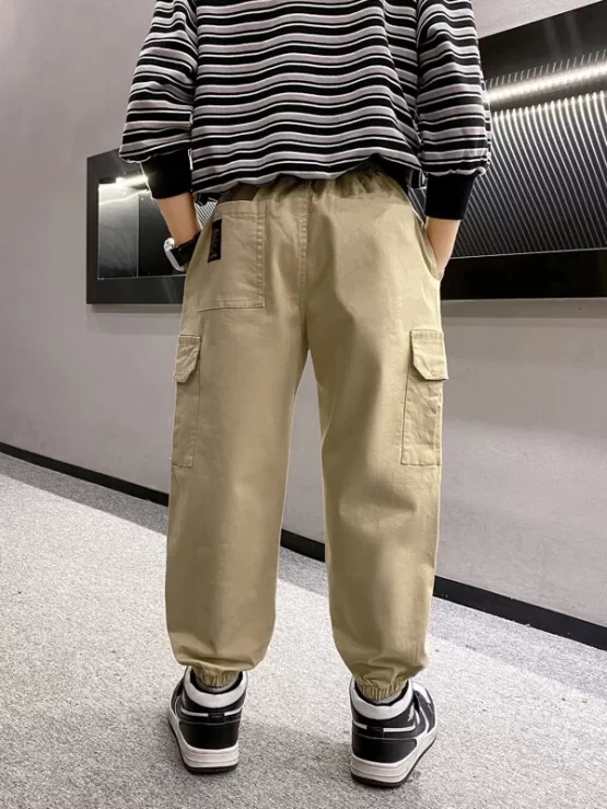 Boys Patched Detail Flap Pocket Side Elastic Waist Pants - Image 2