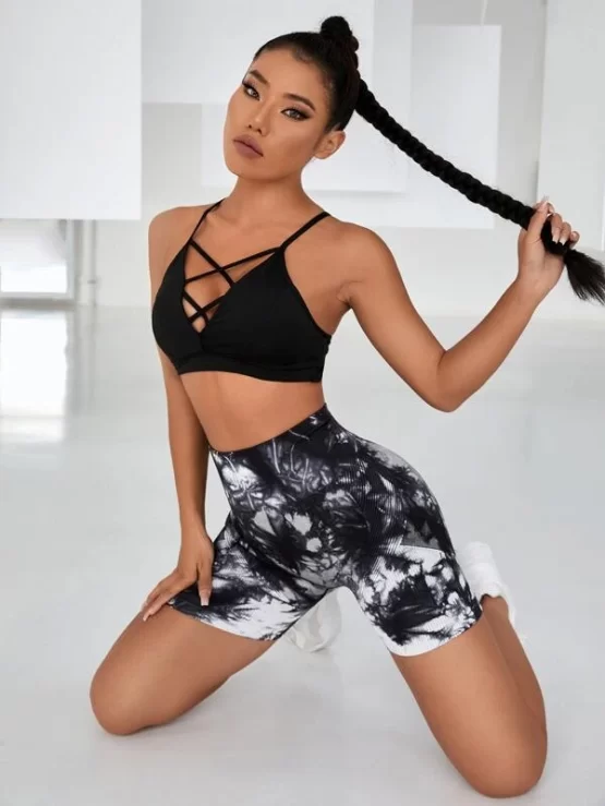 Seamless High Waist Tie Dye Sports Shorts - Image 2