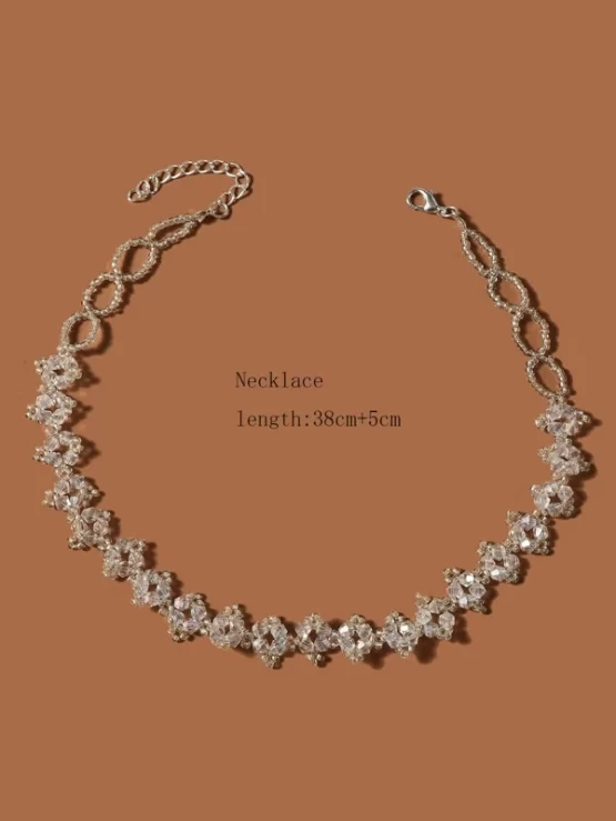Fashionable Glass Crystal Beaded Necklace - Image 3