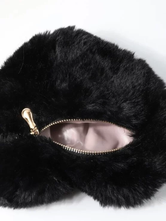 Girls Heart Design Fluffy Chain Crossbody Bag - Image 5