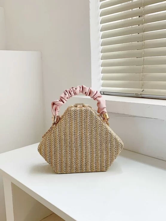 Chain Decor Geometric Design Strap Straw Ruched Bag - Image 2