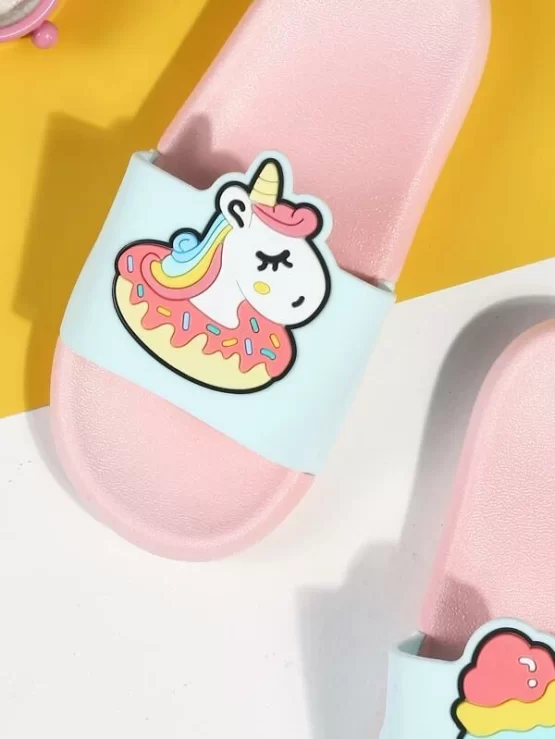 Toddler Girls One Pair Cartoon Graphic Sliders - Image 3