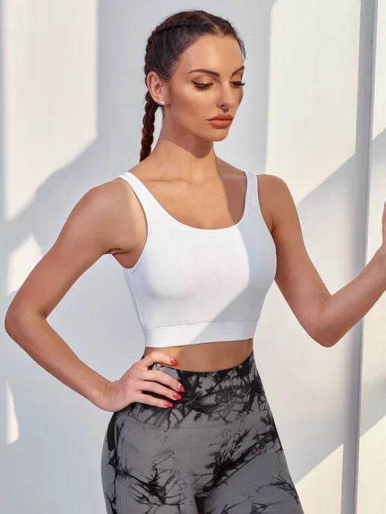 High Support Contrast Mesh Criss Cross Panel Sports Bra - Image 3