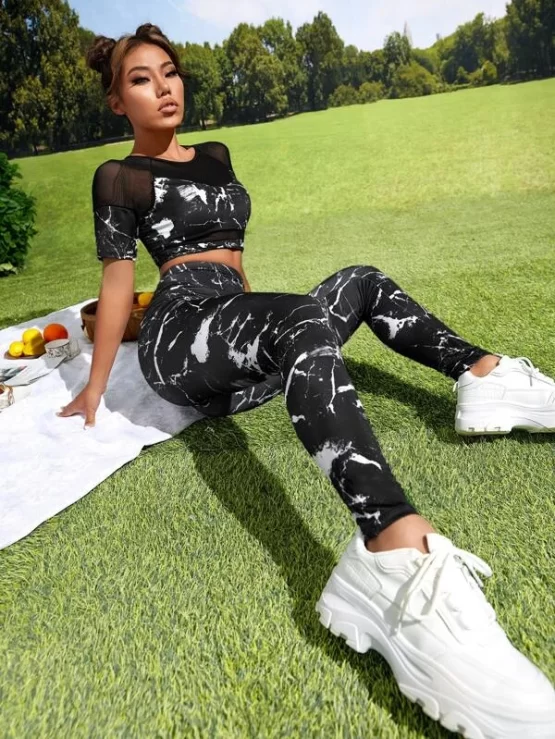 Softness Breathable Tie Dye Contrast Mesh Sports Tee & Sports Leggings