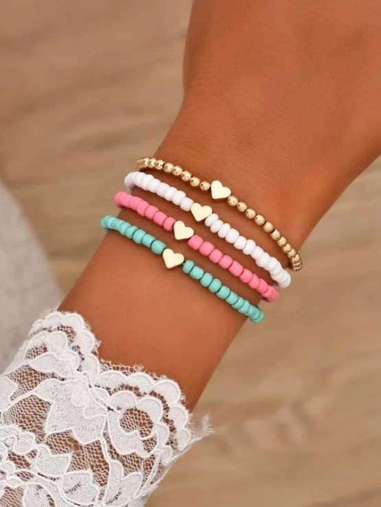 Four Pieces Fashionable Heart Beaded Bracelet