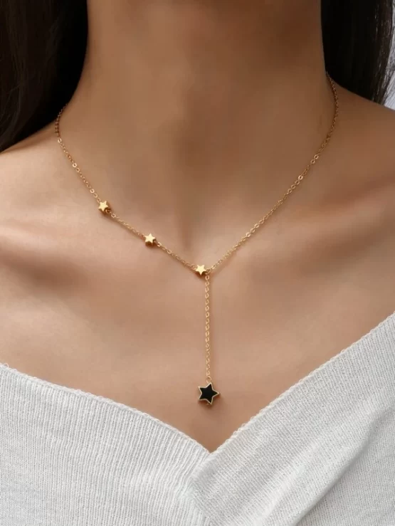 One Piece Fashionable Star Charm Necklace