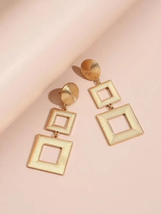 Glamorous Geometric Dangle Drop Earrings - Image 2