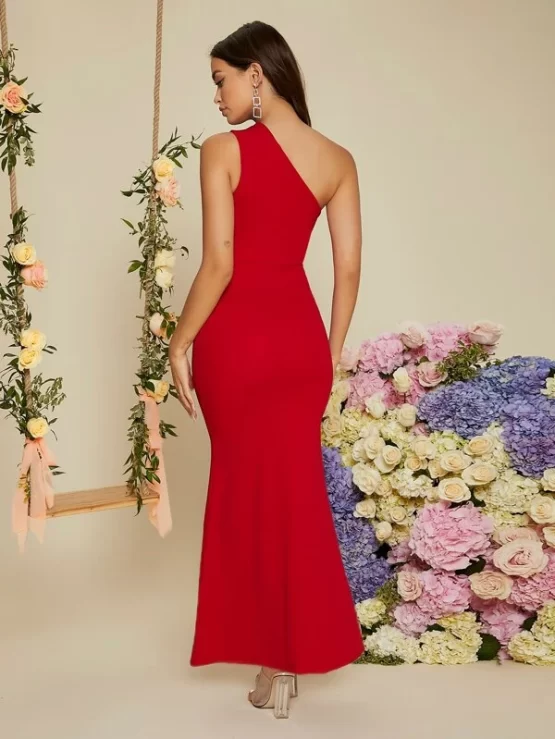 Glamorous One Shoulder Solid Mermaid Dress - Image 2