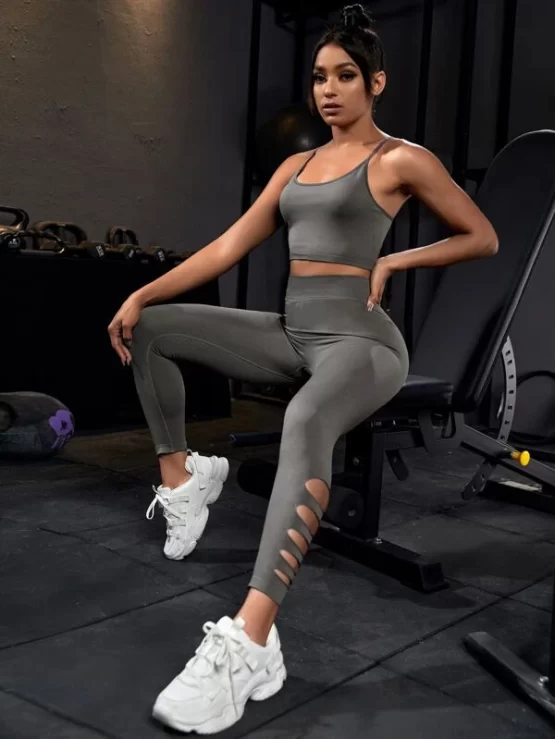 Seamless Ladder Plain Cut Out Sports Set - Image 3