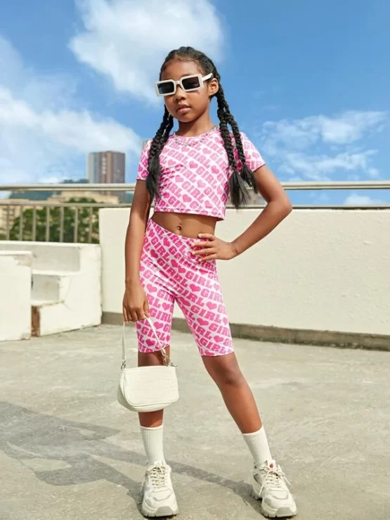 Girls Letter & Heart Print Crop Tee & Biker Shorts - Image 2