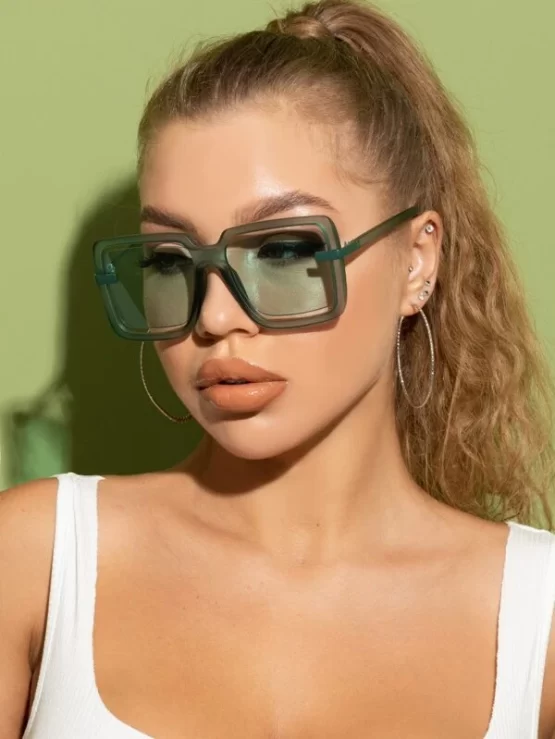 One Piece Square Frame Fashion Glasses