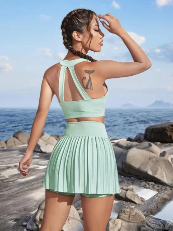 Plain Cut Out Pleated Backless Sports Set
