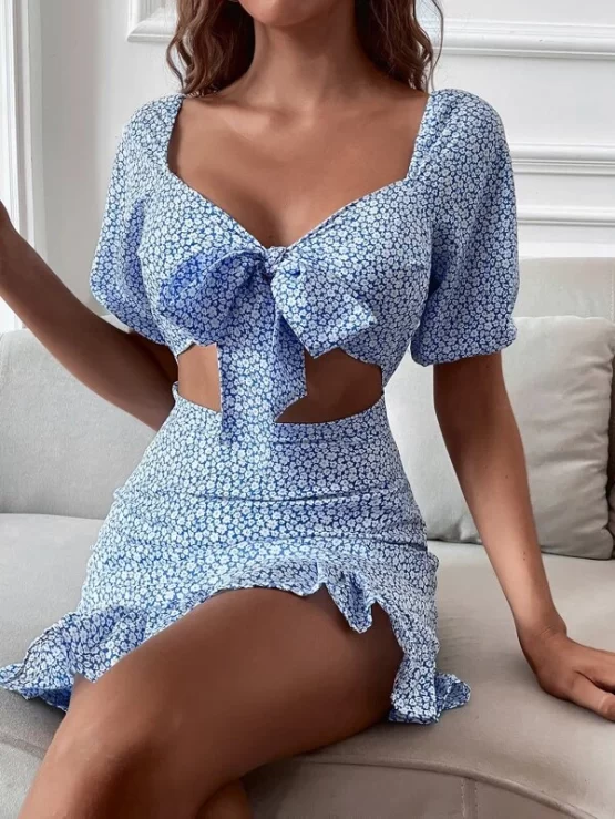 Ditsy Floral Knot Bust Peekaboo Hem Dress