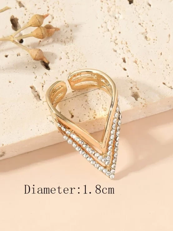 One Piece Glamorous Rhinestone Cuff Decor Ring - Image 2