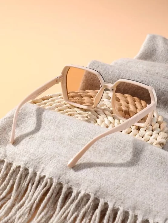 Geometric Boho Plastic Frame Fashion Glasses - Image 3