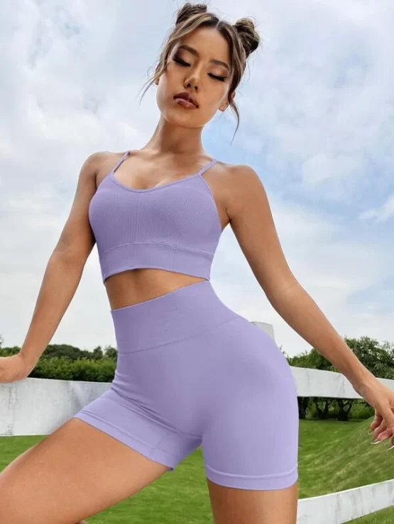 Seamless Criss Cross Backless Sports Bra & Sports Shorts - Image 3