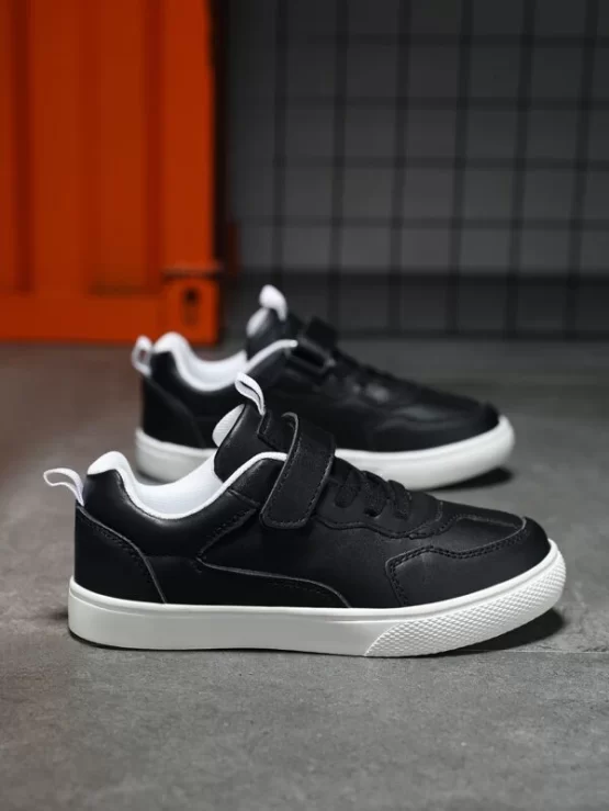 Boys Hook-and-loop Fastener Skate Shoes - Image 2
