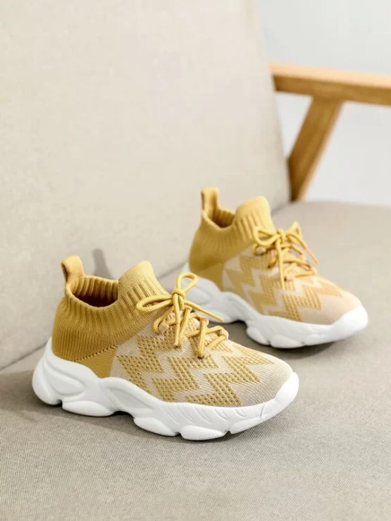 Boys Chevron Pattern Lace-up Front Sneakers - Image 3