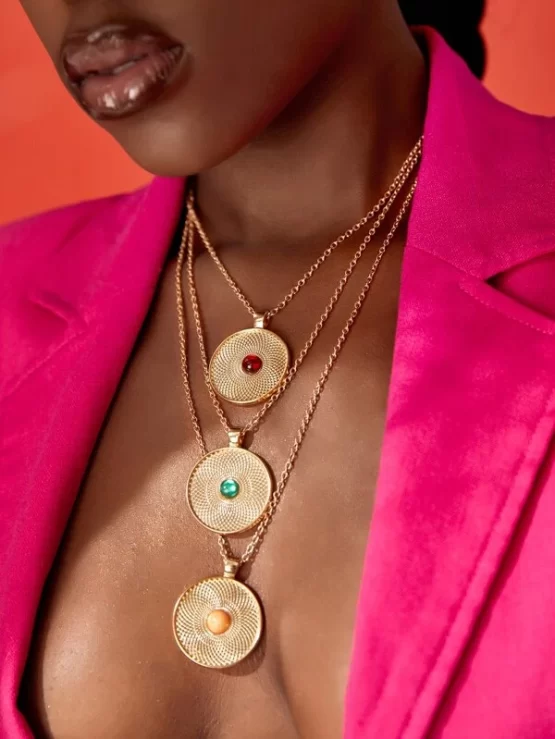 Fashionable Round Charm Layered Necklace
