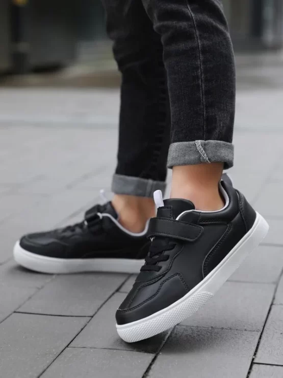 Boys Hook-and-loop Fastener Skate Shoes