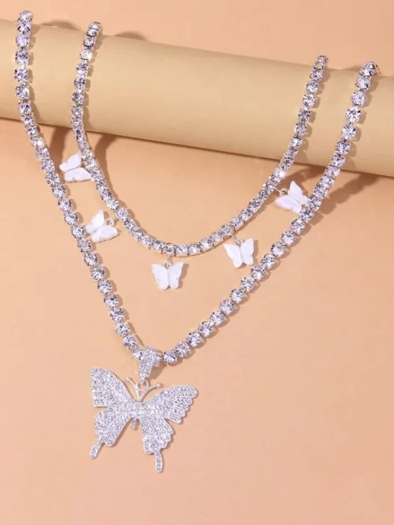 Two Pieces Fashionable Butterfly Pendant Necklace