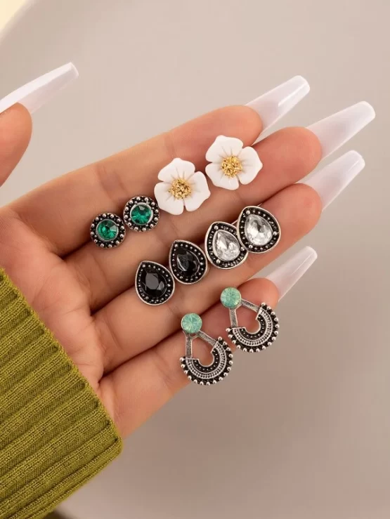 One Pair Rhinestone Decor Earring Jackets & Four Pairs Flower Stud Earrings