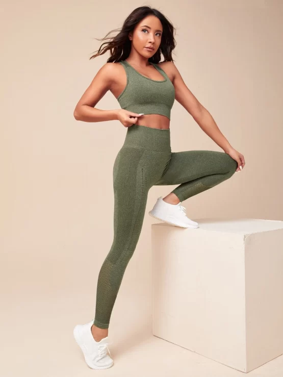 Seamless High Stretch Contrast Fishnet Sports Set - Image 9