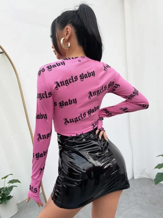 Letter Graphic Casual Thumb Hole Crop Tee - Image 5