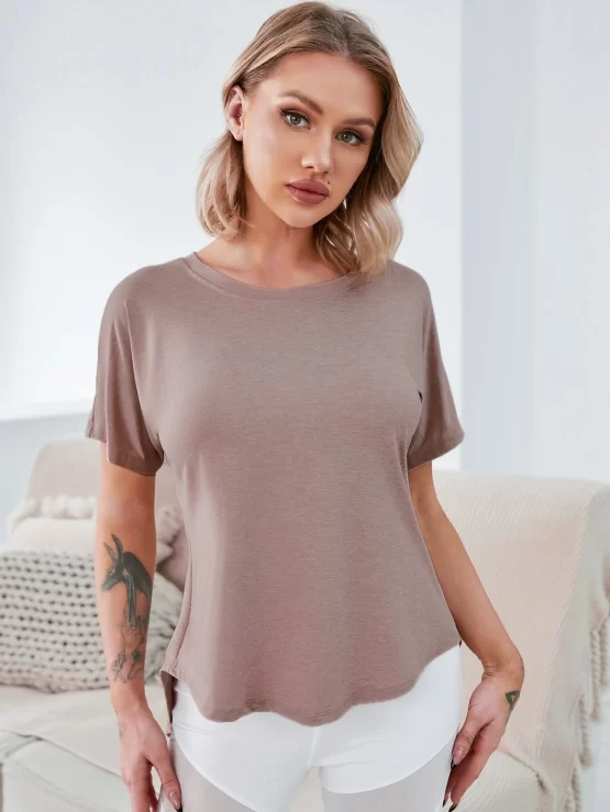 Cut Out Split Back Batwing Sleeve Sports Tee - Image 3
