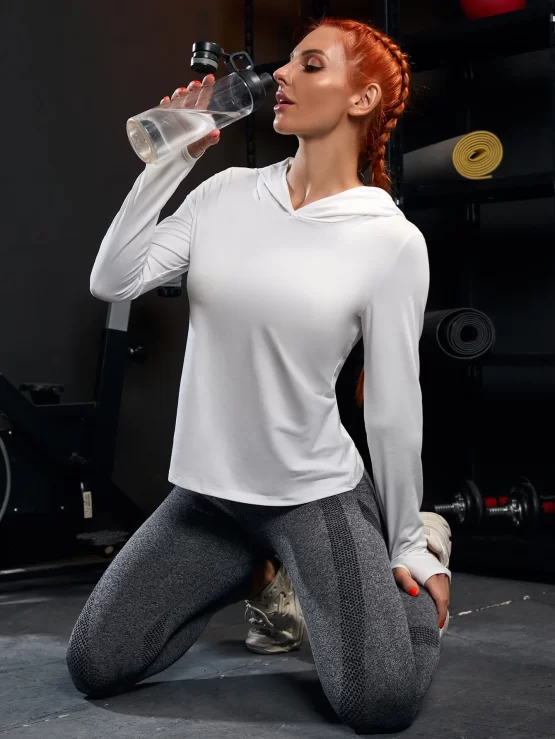 Hollow Out Back Thumb Holes Sports Hoodie - Image 2