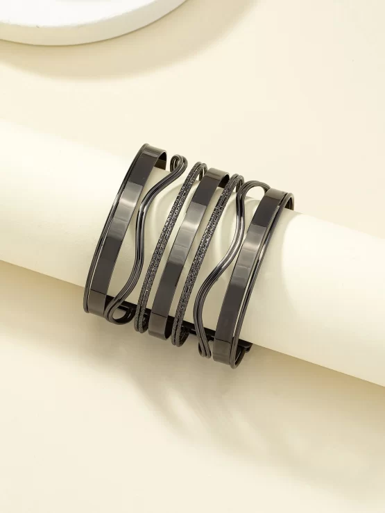 Fashionable One Piece Hollow Out Cuff Bangle - Image 5