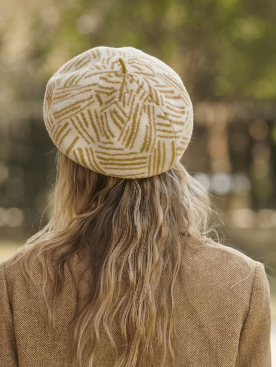 100% Wool Striped Casual Pattern Solid Beret - Image 3